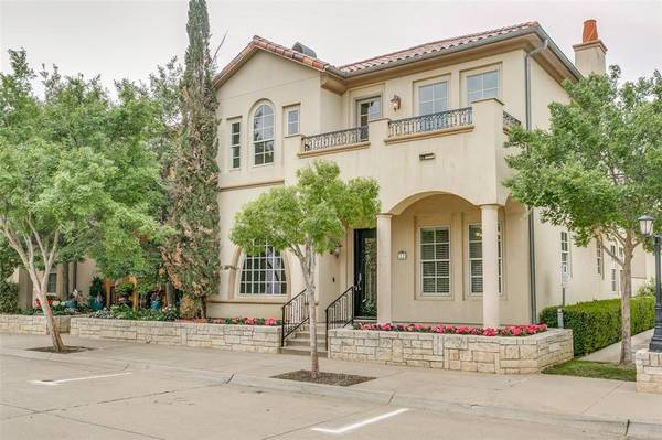 72 Casa Lane #110, Colleyville, TX 76034