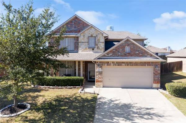 1603 Waters Edge Drive, Glenn Heights, TX 75154