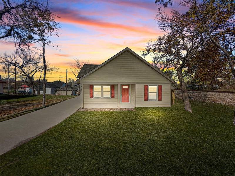 1319 E Tucker Street, Fort Worth, TX 76104