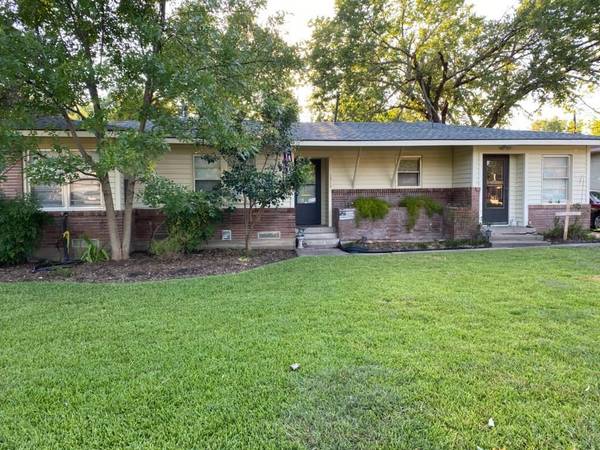 1913 Oldgate Lane, Garland, TX 75042