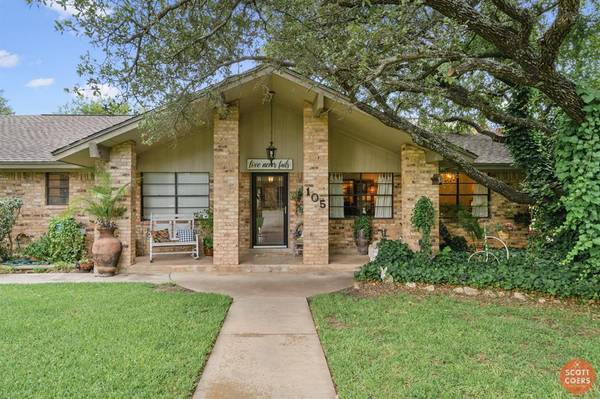 105 Brentwood Drive, Brownwood, TX 76801