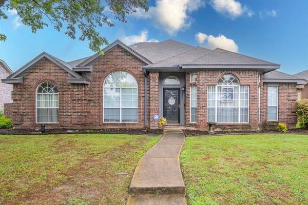 1203 Brewer Drive,  Cedar Hill,  TX 75104