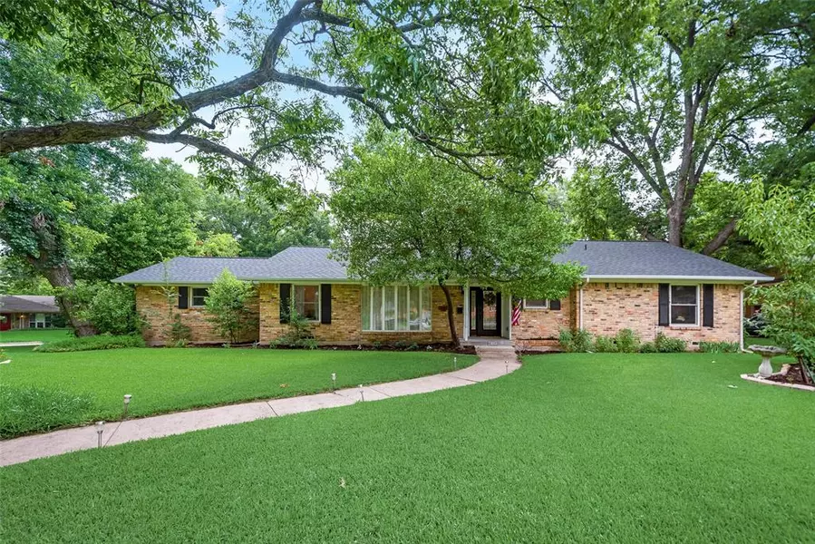 2432 Five Mile Circle, Dallas, TX 75233