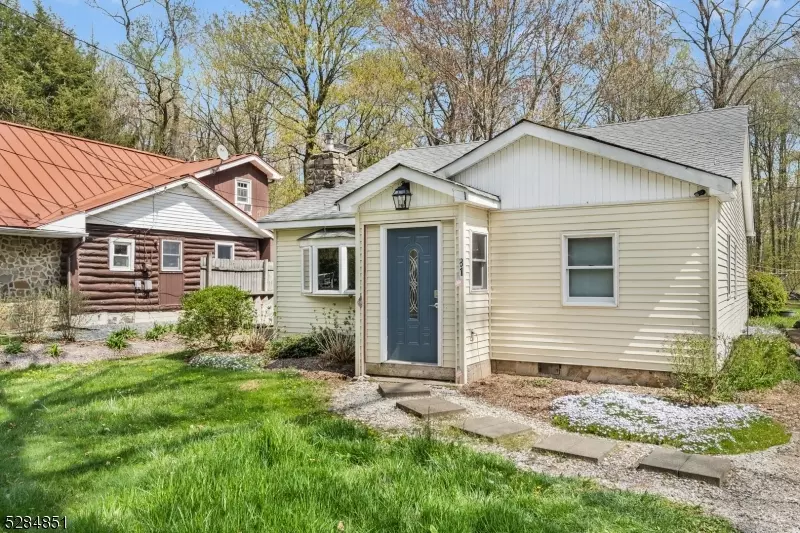 Hardyston Twp., NJ 07460,81 Tamarack Trl