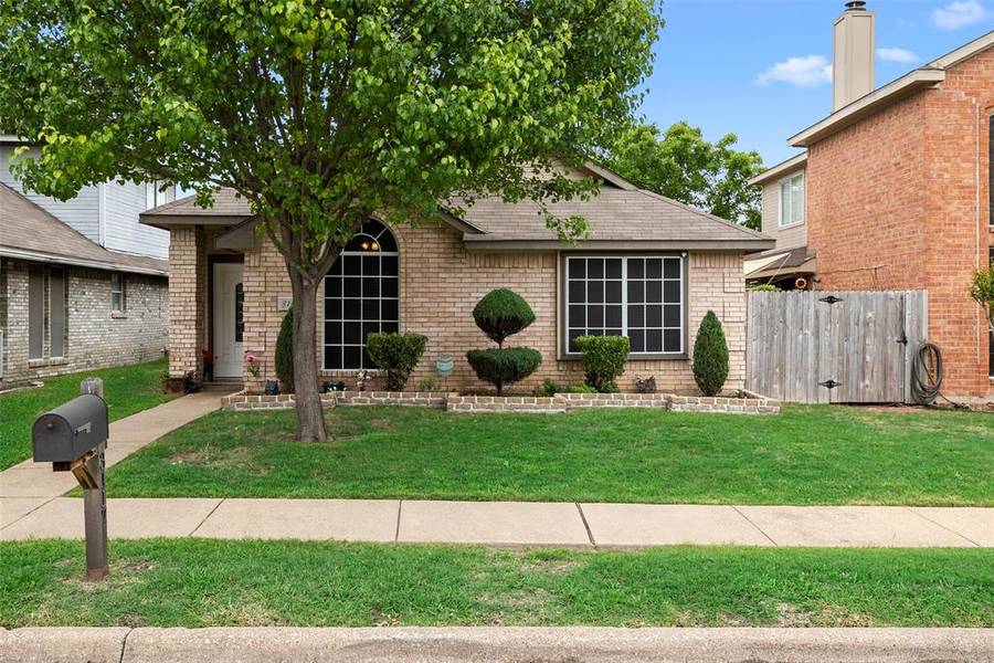 3117 Sara Drive, Rowlett, TX 75088