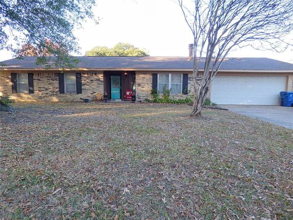 403 Rosewood, Mount Pleasant, TX 75455