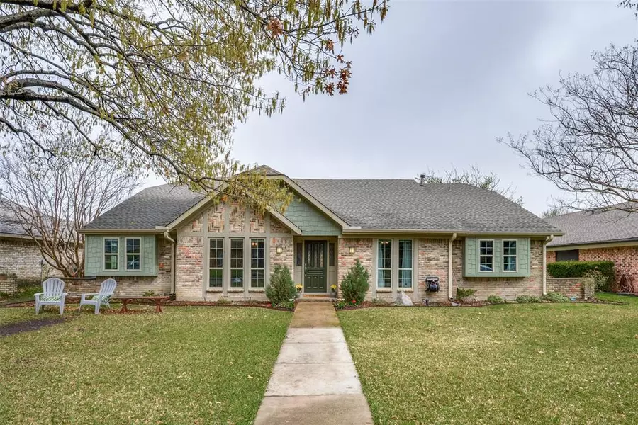 421 Georgetown Drive, Richardson, TX 75081