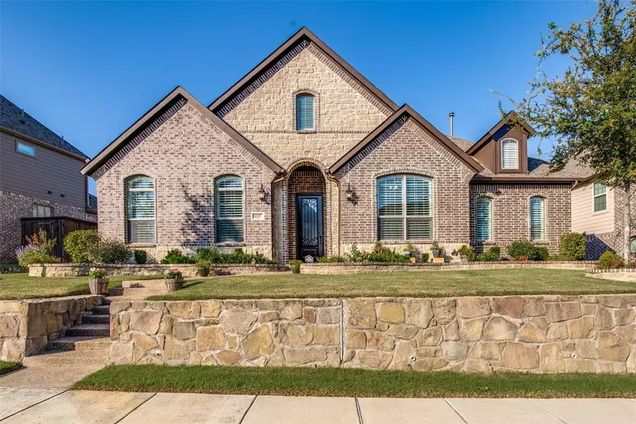 8107 Fallbrook Drive, Sachse, TX 75048