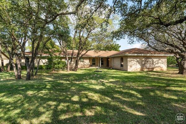 104 Lori Lane, Brownwood, TX 76801