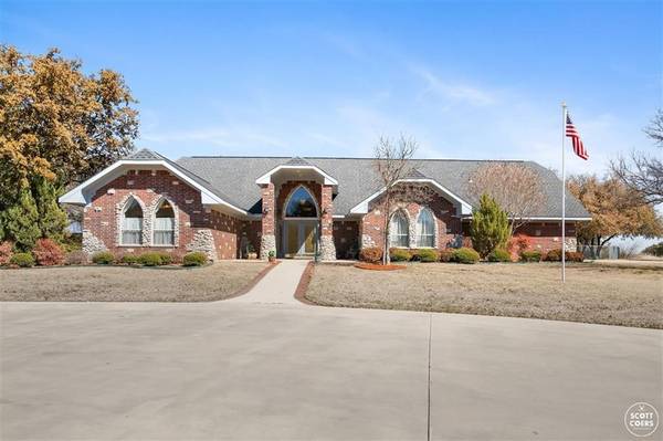 312 Lori Lane, Brownwood, TX 76801