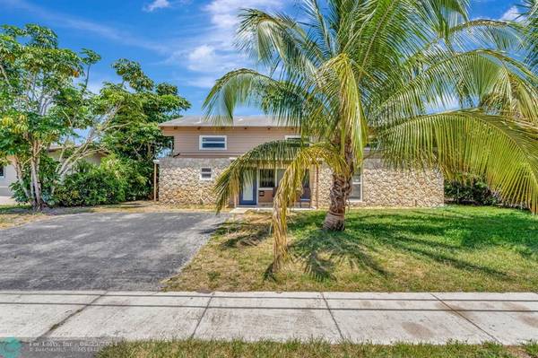 4441 NW 37th,  Lauderdale Lakes,  FL 33319