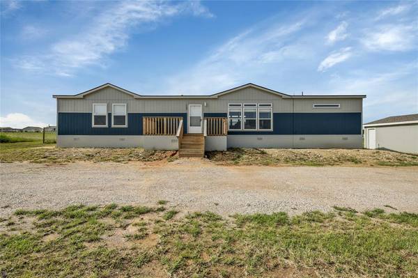 1106 Meadowlark Drive, Rhome, TX 76078