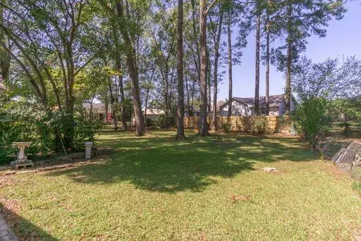 Shreveport, LA 71108,913 Chimney Rock Place