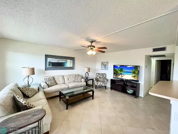 Deerfield Beach, FL 33442,3060 Lyndhurst N  #3060