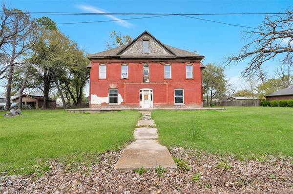 107 E Stone Street,  Collinsville,  TX 76233