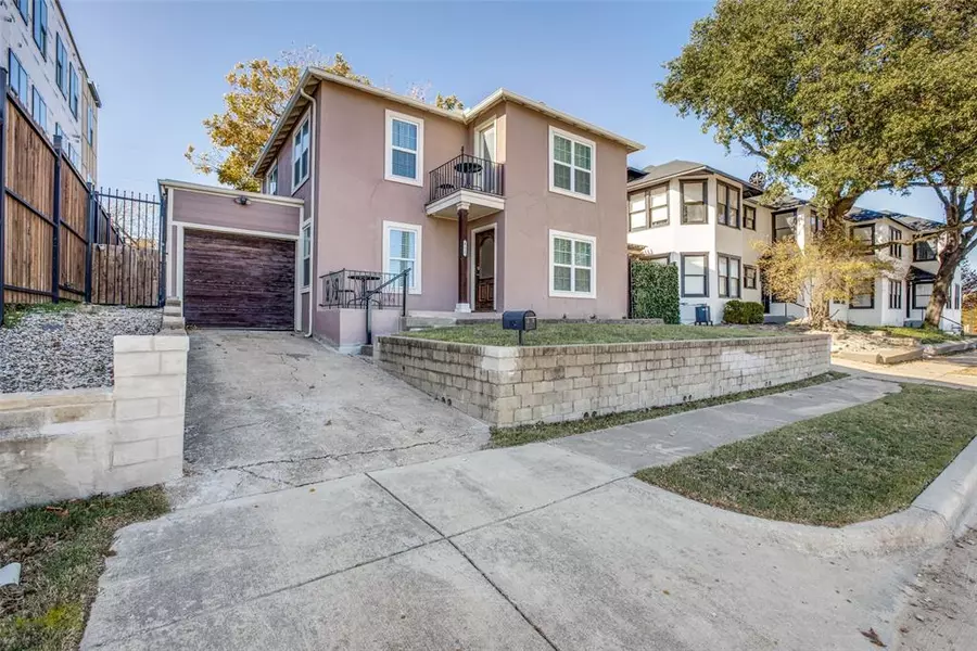 812 Saint Louis Avenue, Fort Worth, TX 76104