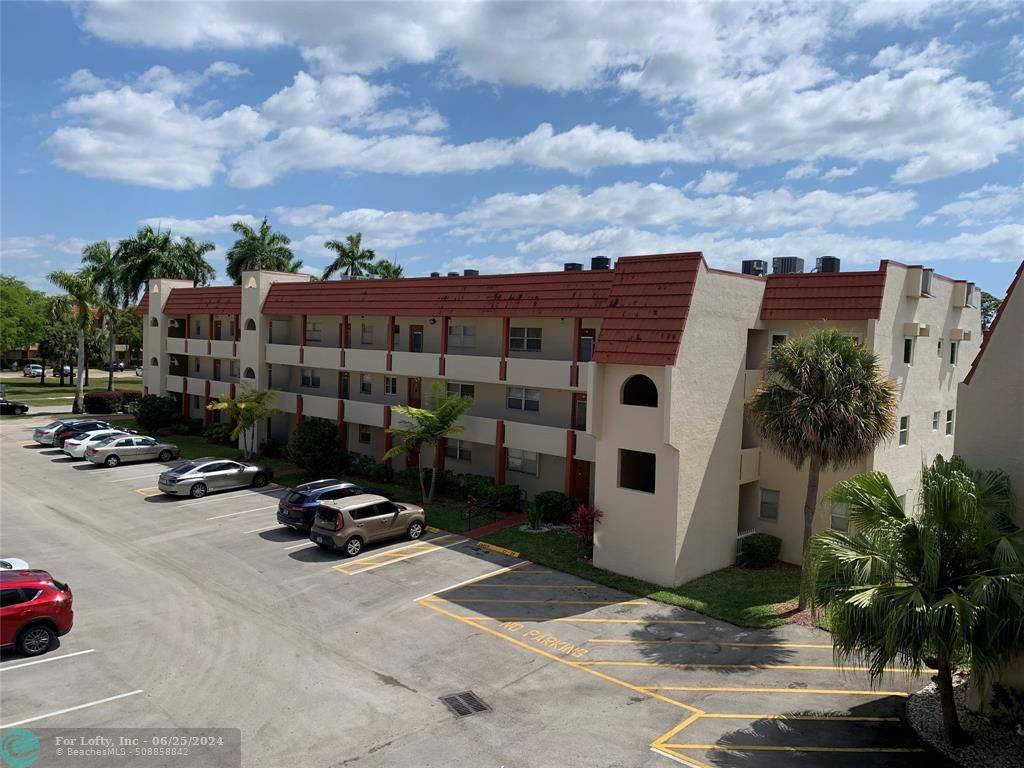 Fort Lauderdale, FL 33322,8080 N Sunrise Lakes Dr  #303