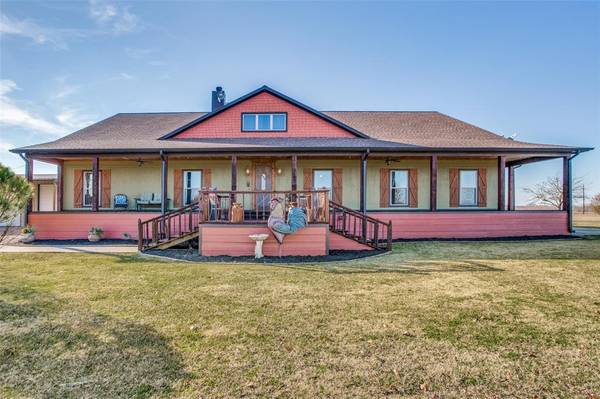 2863 County Road 4145,  Bonham,  TX 75418