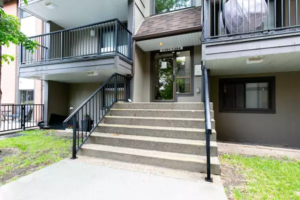 Calgary, AB T2W5H1,13045 6 ST SW #1102