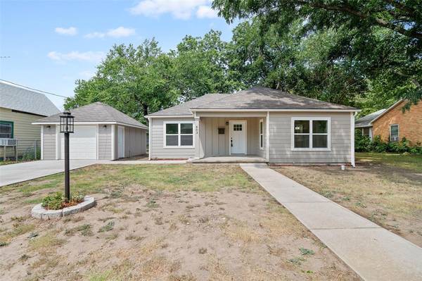 603 N Weaver Street, Gainesville, TX 76240