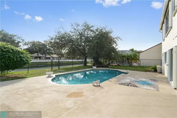 Cooper City, FL 33328,10216 SW 55th Ln