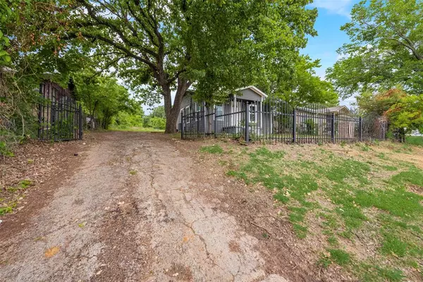 Fort Worth, TX 76119,4736 Shackleford Street