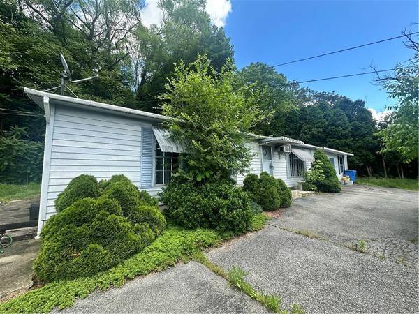 641 Lehigh Gap Street, Walnutport Borough, PA 18088