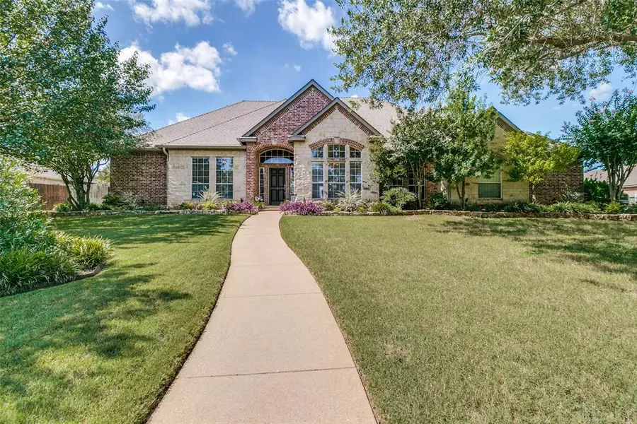 1861 Plum Creek Drive, Midlothian, TX 76065