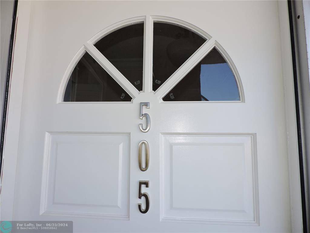Dania Beach, FL 33004,321 SE 3rd St  #505
