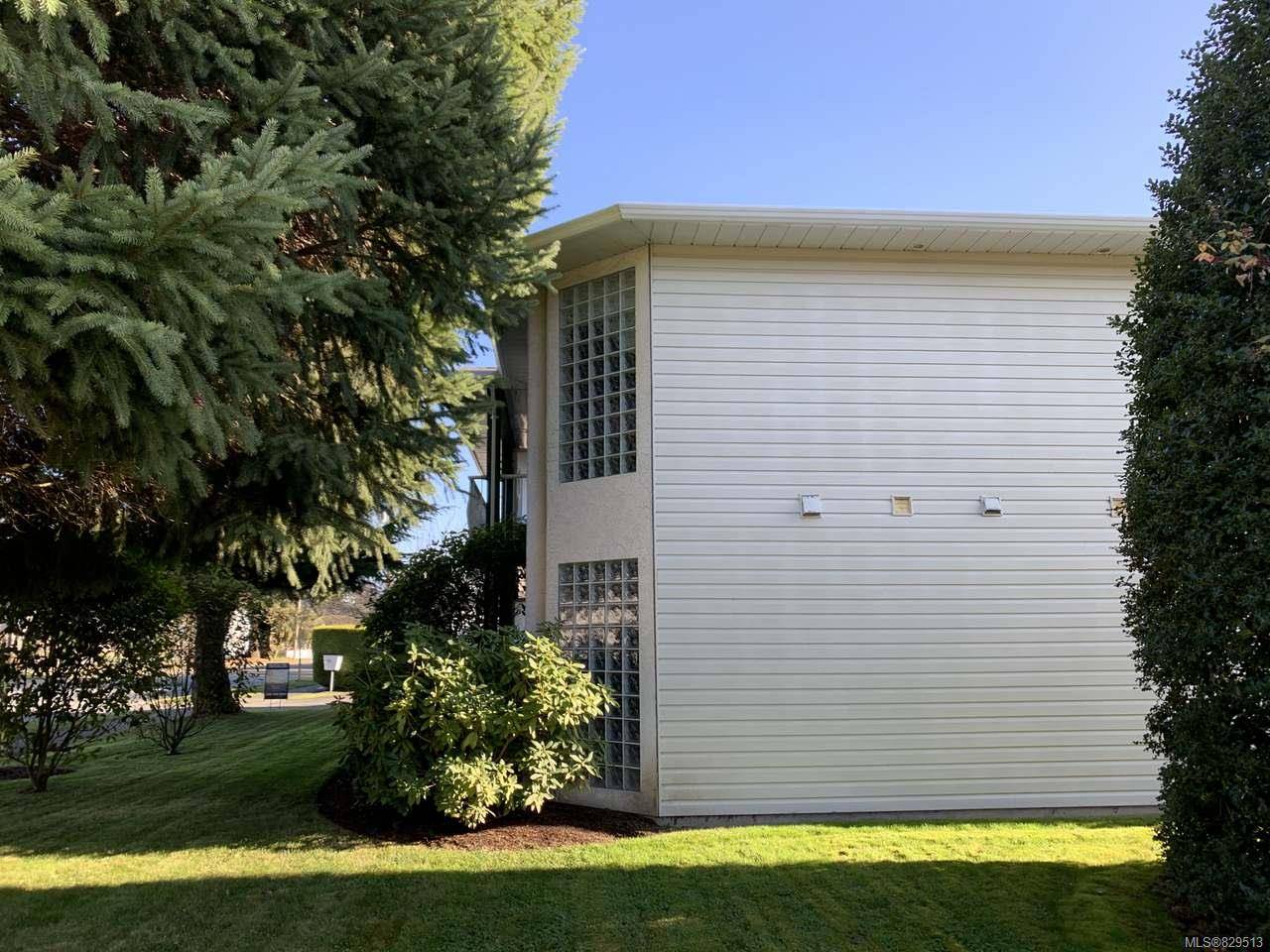 Duncan, BC V9L 1Z7,370 Cairnsmore St #5