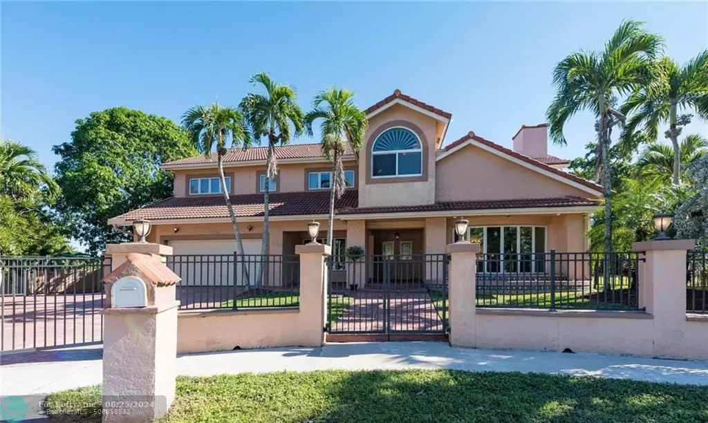 Plantation, FL 33324,10160 SW 1st Ct