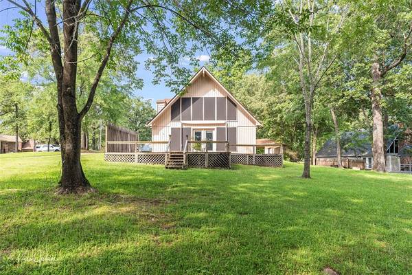 2261 Woodstone Drive, Benton, LA 71006