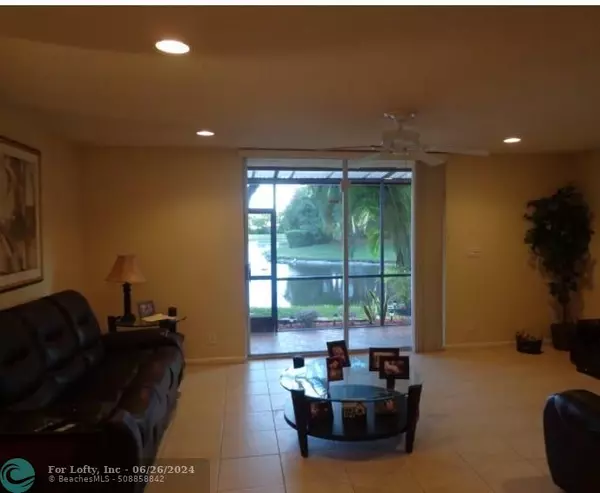 North Lauderdale, FL 33068,1327 Hampton Blvd  #1327