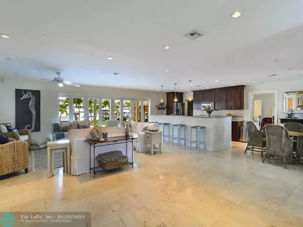 North Miami, FL 33181,13000 CORONADO DR