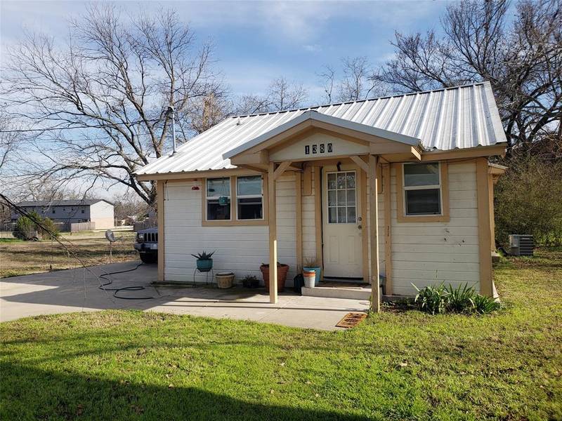 1380 Cage Street, Stephenville, TX 76401