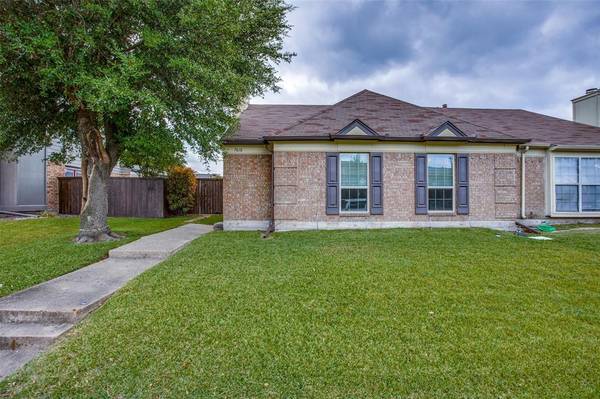 7616 Cousteau Drive, Rowlett, TX 75088