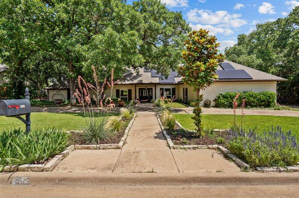 203 Inverness Drive, Trophy Club, TX 76262