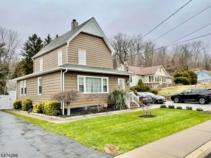 393 Ringwood Ave, Wanaque Boro, NJ 07465