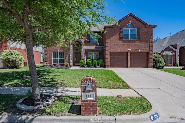 111 Silverwood Drive, Mansfield, TX 76063