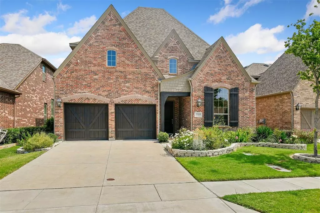 Irving, TX 75063,3209 Balcones Drive