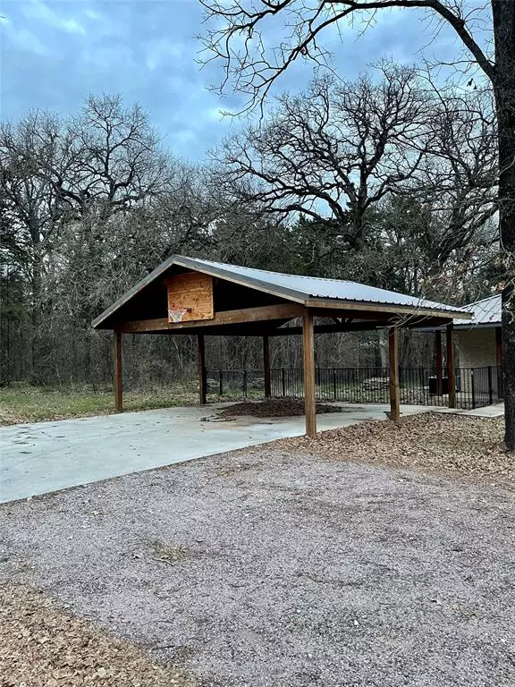 Sadler, TX 76264,131 Hundred Acre Lane