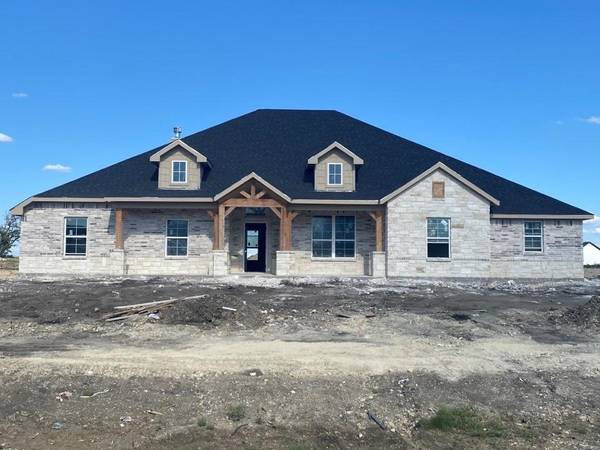 1070 Flagstone Drive, Weatherford, TX 76085