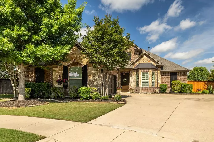 160 Mckinley Drive, Burleson, TX 76028