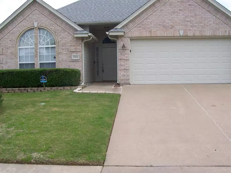 2824 Concho Trail, Fort Worth, TX 76118