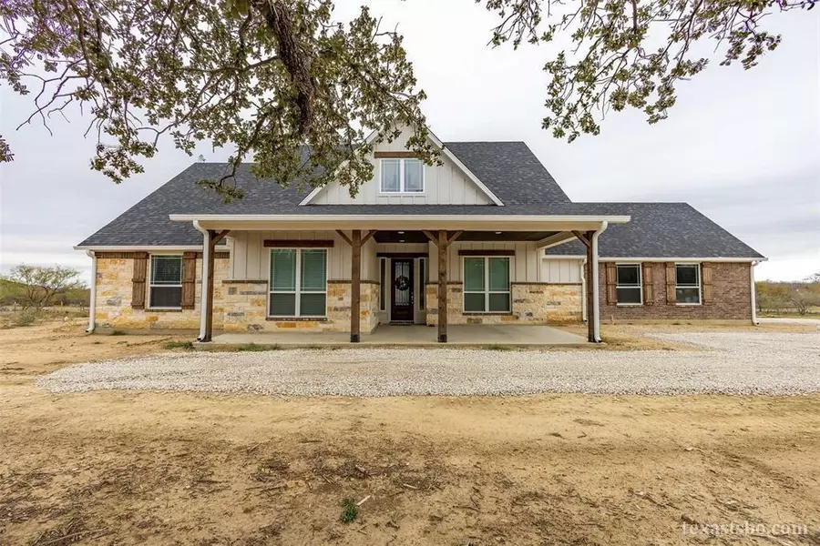 346 Capstone Ridge Drive, Santo, TX 76472