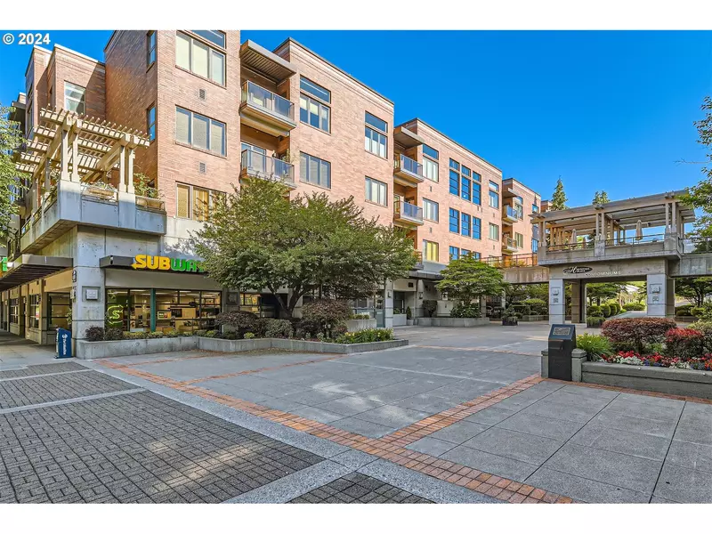 400 W 8TH ST #308, Vancouver, WA 98660