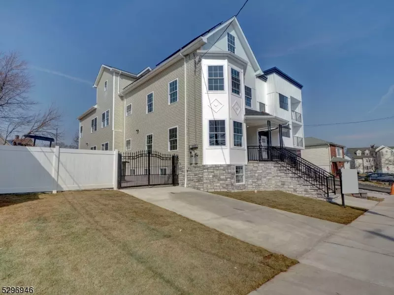 614-616 Meadow St, Elizabeth City, NJ 07201