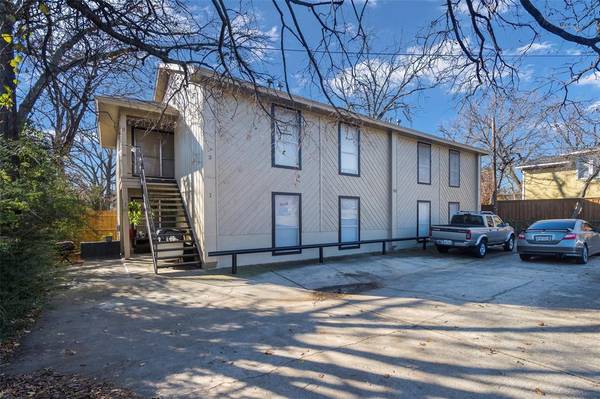 705 Gregg Street,  Denton,  TX 76201