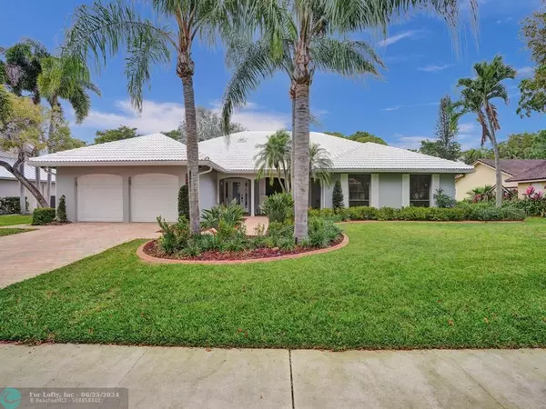 2837 Banyan Boulevard Cir, Boca Raton, FL 33431