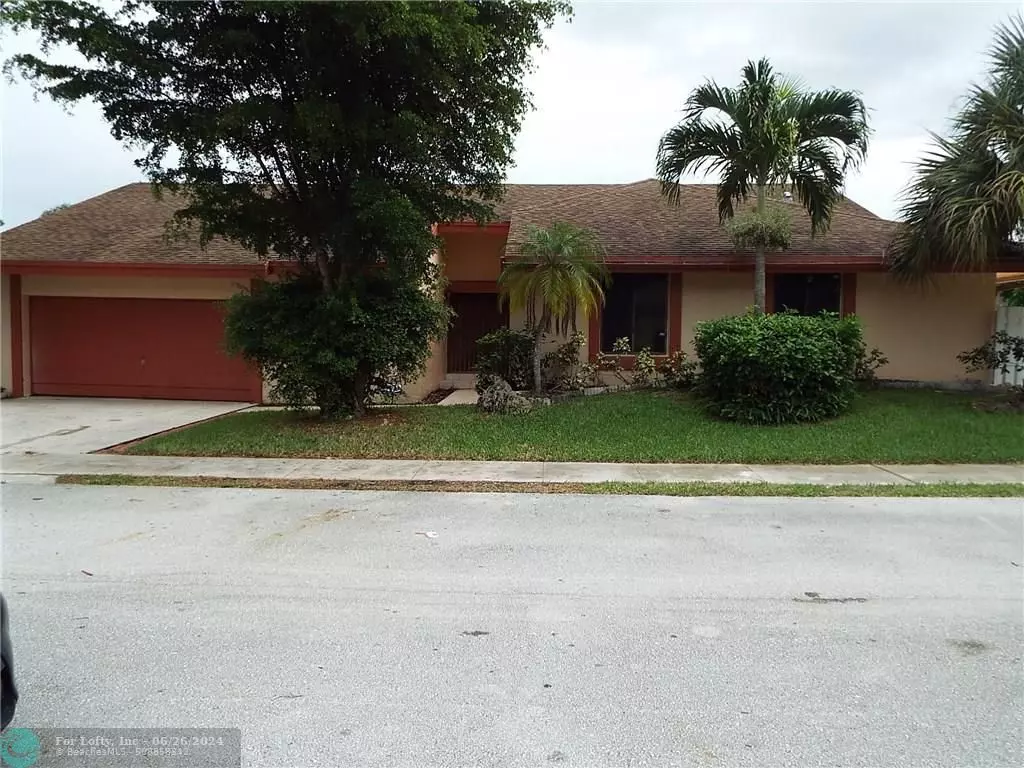 Tamarac, FL 33321,8810 Paradise Ct